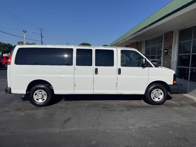 chevrolet express passenger 2014 1GNZGZBA9E1127397 image chevrolet express passenger 2014 1GNZGZBA9E1127397 image